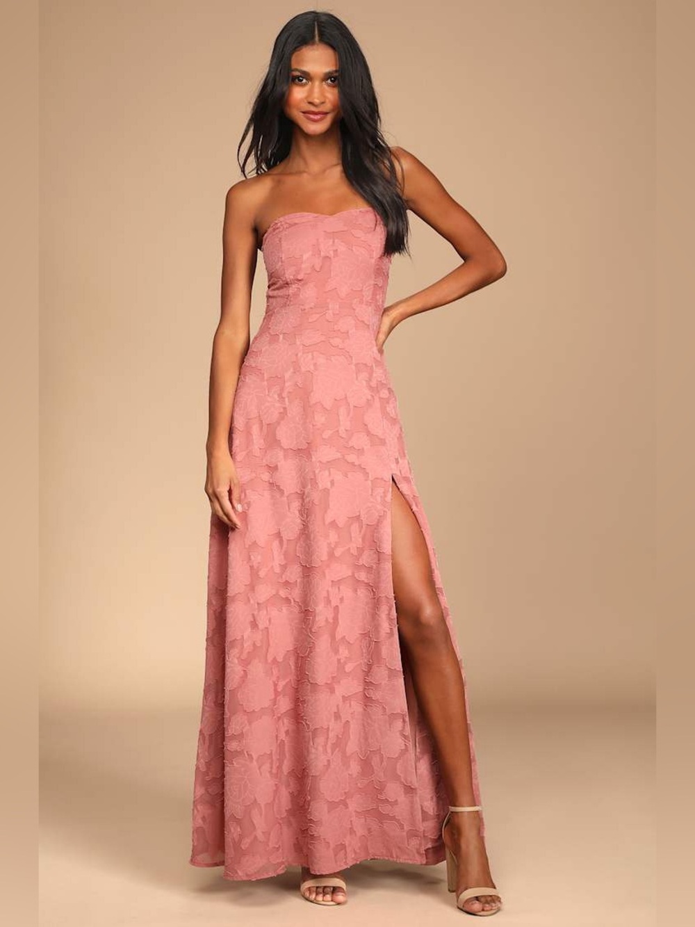 🆕(NWT) LULUs Garden of Romance Rusty Rose Burnout Strapless Maxi Dress. Size XS